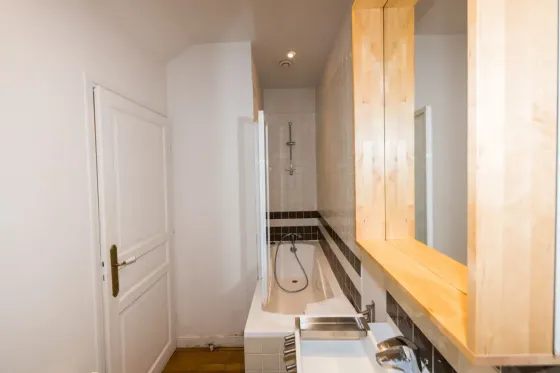 Suite Louis XVI — Maison Royale, INSEAD Fonty housing, photo 3