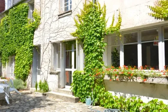 Maison Royale — Outside, INSEAD Fontainebleau housing, photo 3