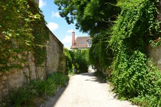 Maison Royale — Outside, INSEAD Fontainebleau housing, photo 5