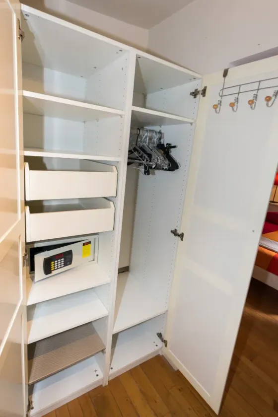 Suite Louis-Philippe — Maison Royale, INSEAD Fonty housing, photo 4