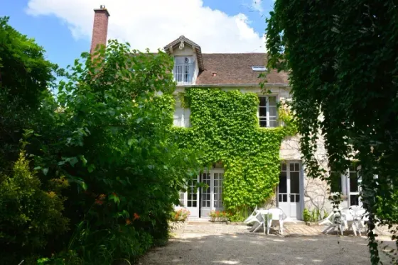 Maison Royale — Outside, INSEAD Fontainebleau housing, photo 2