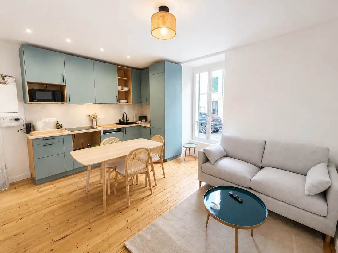 Roma — INSEAD housing in Fonty (Fontainebleau), living room