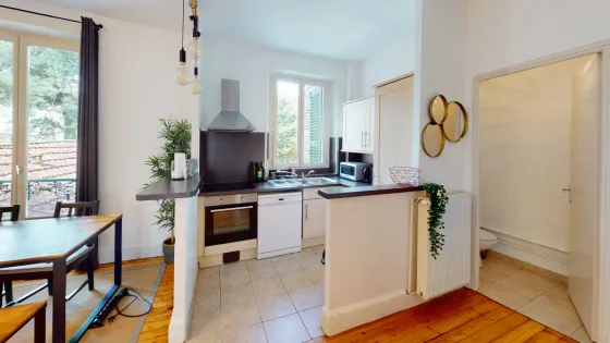 The Metropolitan — Kitchen, INSEAD Fontainebleau housing, photo 1