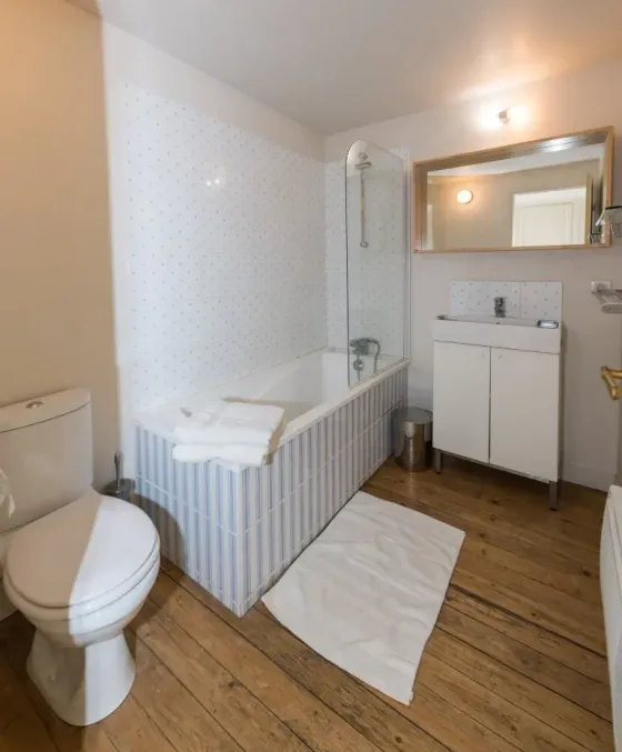 Suite Joséphine — Maison Royale, INSEAD Fonty housing, photo 3